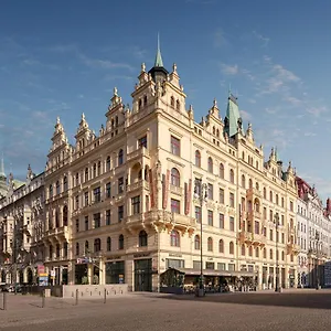 kings-court.praguehotelsweb.com/